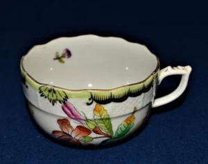 Vintage c1950 HEREND Ungarn Porzellan QUEEN VICTORIA grüner Rand flache Tasse - Bild 1 von 5