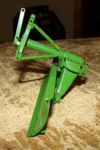 Lama posteriore 1/16 ertl precisione john deere 80 in buone condizioni usata - Foto 1 di 7