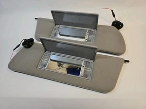 97-01 Jeep Cherokee XJ Sun Visor Shade Lighted Vanity 1 Wire Pair Gray Used OEM - Picture 1 of 13