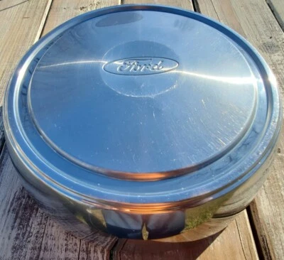 Tapacubos plato perro camioneta Ford Econoline E250 F250 1992 a 2009 de una fábrica Foto 1 de 3