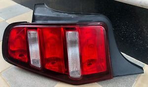 2010-2012 Ford Mustang LH TAIL LIGHT OEM Ford