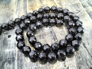 Natural Hematite Grade AA, Faceted, 6mm, Magnetic, Approx 73pcs . Free post - Bild 1 von 4