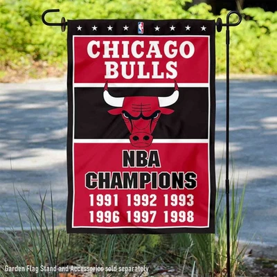 Bandera de jardín y patio Chicago Bulls 6 veces campeones de la NBA Foto 1 de 4