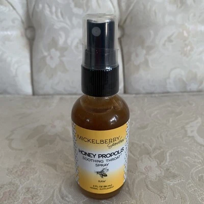Mickelberry Gardens Miel Propóleo Calmante Garganta Spray Crudo ~ 2 fl oz Foto 1 de 3