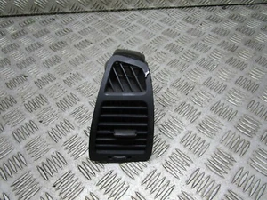 Hyundai ix20 SE 2016 salpicadero delantero ventilación de aire 97490 OEM - Imagen 1 de 5