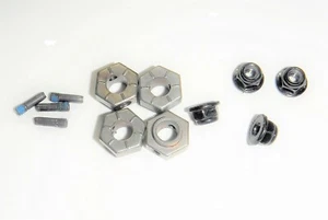 TRAXXAS TRX4 G500 Mercedes - Benz Bujes hexagonales sobre orugas, tuercas de rueda, pasadores - Imagen 1 de 3