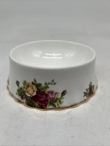 Cuenco regular para mascotas Royal Albert Old Country Roses (5,5") - Imagen 1 de 7