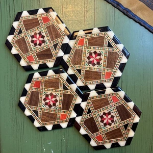 Spanish PARQUET WOOD Geometric Hexagonal drinking glass Coasters-4-set SPAIN F/S - Picture 1 of 3