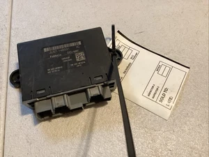 Módulo de control de puerta izquierda Ford Fusion Driver 2018-2020 JU5T-14B531AC OEM - Imagen 1 de 6