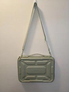 Water Resistant 13 in Laptop Bag w/Shoulder Strap Antique Green MacBook Air Pro - Picture 1 of 19