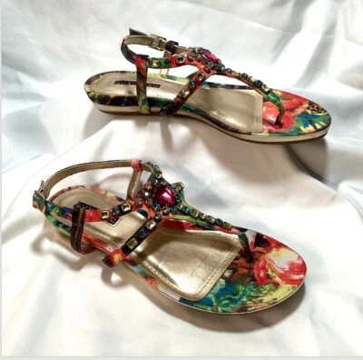 Sandalia Tanga Kenneth Cole Reaction Los Vegas Correa Ajustable Rosa y Dorado Talla 6 Foto 1 de 4