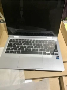 Galaxy Book2 360 / 730 QED-KB1 Windows 11 Home -Intel Core I5 1235u LCD 13.3’’ - Picture 1 of 7