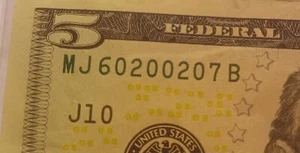 Fancy Serial $5 Note. Birthday. Anniversary! June 7th 2002 or July 6th 2002 - Picture 1 of 3