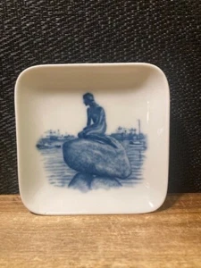 Vintage Royal Copenhagen - Firmado - Sirena sobre roca - Plato pequeño o colgante de pared - Imagen 1 de 8