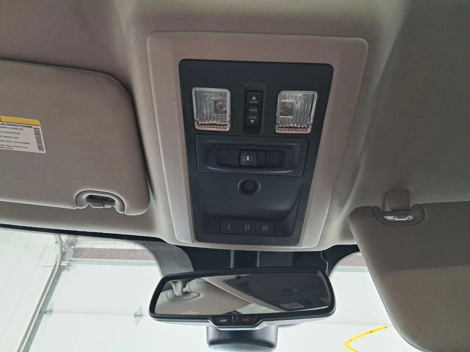 Espejo retrovisor Dodge Ram 1500 2018 usado OEM 267-10153 156 k millas Foto 1 de 4