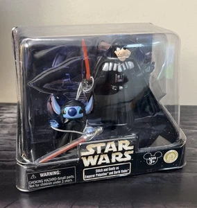 Disney Parks Star Tours Star Wars Stitch & Goofy Palpatine Darth Vader Figuren - Bild 1 von 3