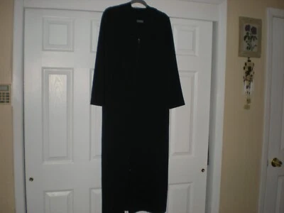 Lusofie Long Front Zip Hooded Robe - Size Large (fits more like a medium) - Image 1 of 4