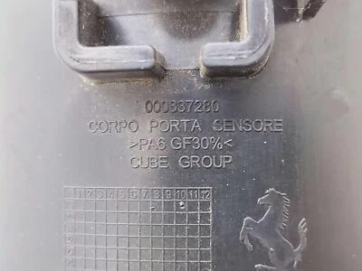 Ferrari Roma F169 RH 2021 carcasa limpiador de admisión de aire superior derecho AC169 000837280 Foto 1 de 4