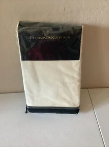Donna Karan Home Ivory Ultra Fine Flat Sheet Queen Size - Picture 1 of 2