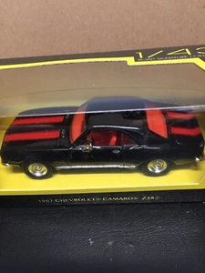 Road Signature 1:43 1967 Chevy Camaro Z28 Black w/Red Stripes - Picture 1 of 5