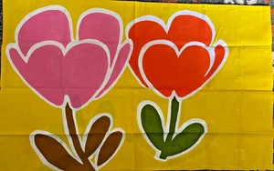 Große rote Tulpen auf gelb neu Paar Vintage Standard Kissenbezüge Poly/Baumwolle USA - Bild 1 von 5