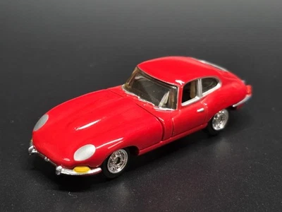 Revista Hot Wheels 100 % Preferred Motor Trend Jaguar XKE Foto 1 de 4