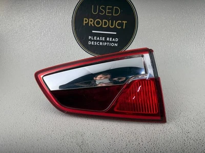 Luz trasera interior OEM | 2018-2022 Ford EcoSport (derecha/pasajero) Foto 1 de 4