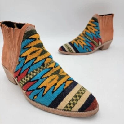 Free People Farylrobin Azteca Suroeste Chelsea Botines Talla 39 Usados en Excelente Condición, 8.5 EE. UU. Foto 1 de 4