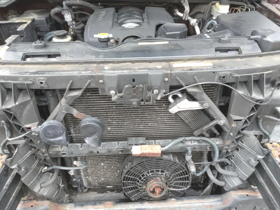 04 NISSAN TITAN (at) Radiator Foto 1 de 1