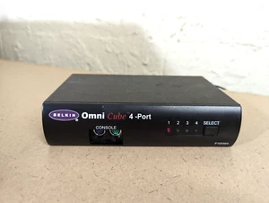 Interruptor KVM externo BELKIN OmniCube F1D094 PS/2 - 4 puertos con fuente de alimentación - Imagen 1 de 4