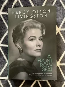 Persönlich signiert Nancy Olson Livingston Buch Ein Sitz in der ersten Reihe - Bild 1 von 4