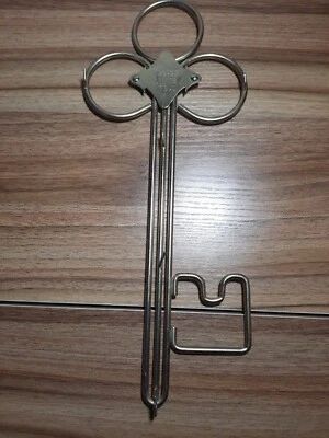 Decoración de pared vintage guardián de las llaves de latón Foto 1 de 4