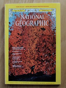 National Geographic marzo 1975 Argentina; Nueva Escocia; Kurdos; Hawaii; Bromelias - Imagen 1 de 17