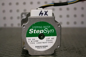 SANYO DENKI StepSyn Stepping Motor 1.8° / Step 103H7825-0441 - Picture 1 of 4
