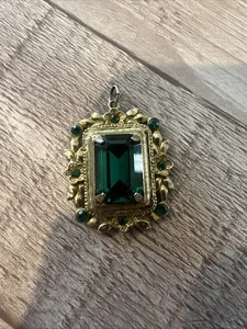 Vintage Coro Gold Tone Emerald Cut Green Glass Stone PENDANT 1950’s Jewelry - Picture 1 of 14