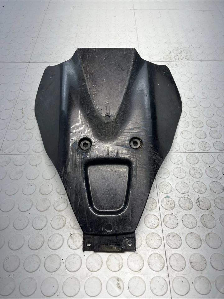 SUZUKI HAYABUSA 1300R 99-07 OEM BAJO CARENADO INFERIOR PAN PARA EL VIENTRE 9466124F0 OEM Foto 1 de 4