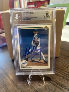Tarjeta auténtica 1990 Upper Deck Mike Morgan automática Beckett como nueva - Imagen 1 de 1