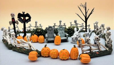 Lemax Spooky Town Mixed Lot Halloween Village Bone Fence Landscape Accessory Lot - Image 1 of 4