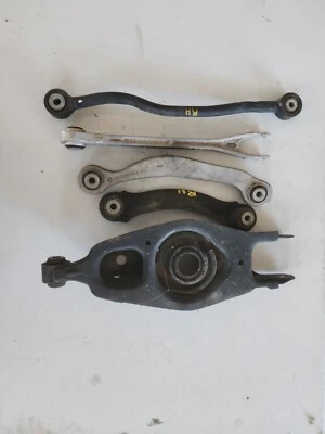 Brazos de control traseros derecho Dodge Challenger/Cargador V6 SXT 2015-2022 tracción trasera Foto 1 de 4