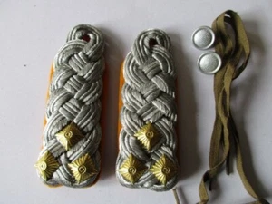 NVA 1 paar Schulterstücke Oberst gelb - Picture 1 of 2