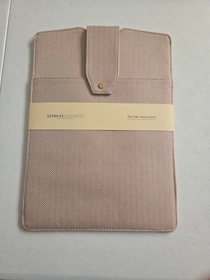 LINDSAY ALBANESE EDICIÓN LIMITADA The Daily Laptop Estuche sin asas 14,5" Nuevo Foto 1 de 4