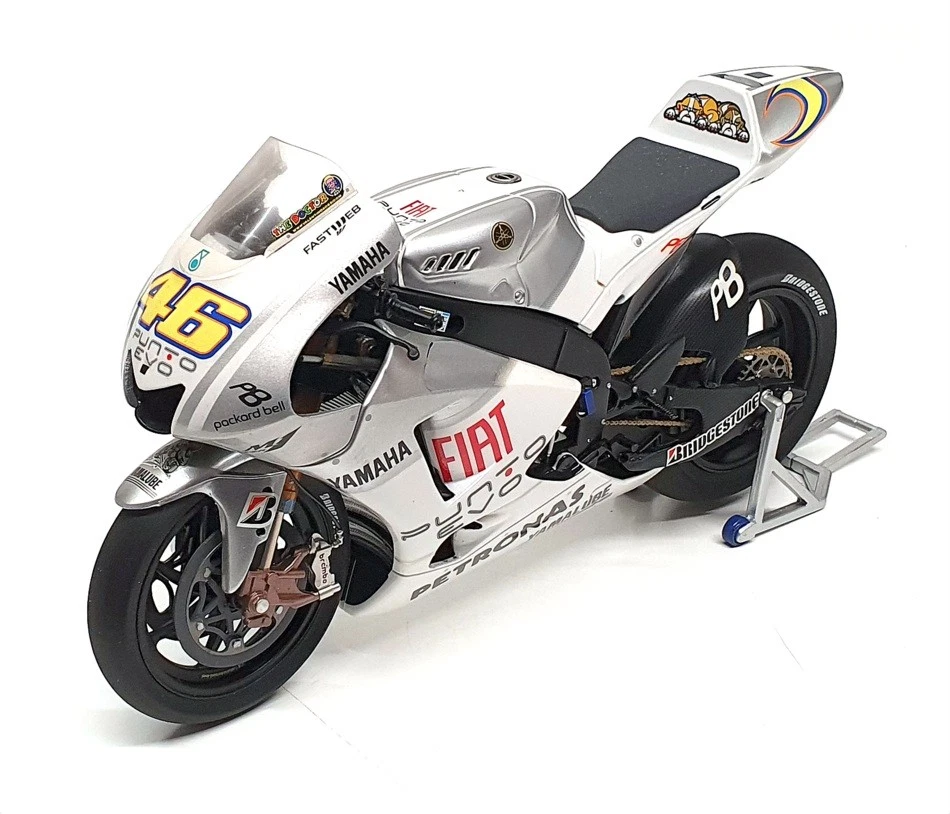 MINICHAMPS Diecast Motorcycles & ATVs 1:12 2009 Vehicle Year for