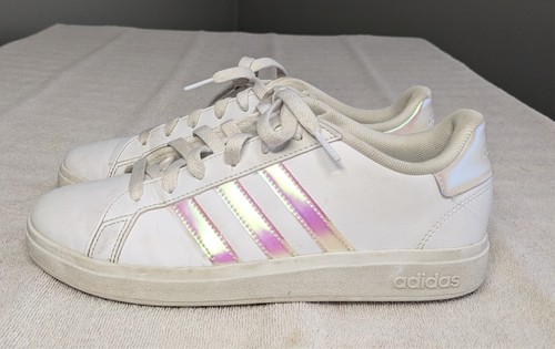 Scarpe da tennis Adidas bianche iridescenti Grand Court 2.0 taglia 6