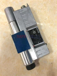 NUOVA 1X VALVOLA REXROTH R901496429 4WREE6E32-30/V/24A1-655 - Foto 1 di 1