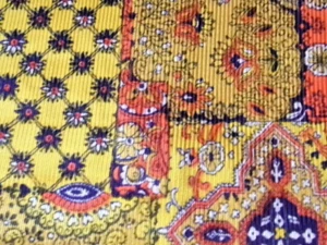 Nuevo de Lote Antiguo Tela Años 60 70 Retro Mod Flower Power 1 Vía Elastizado Acanalado 2 Yardas. - Imagen 1 de 5