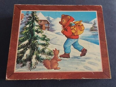 Ancienne Boite En Bois 6 Puzzles 20 Cubes Pinocchio Et Paysages Montagne Ourson - Photo 1/4