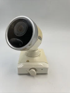 LOREX LWB4801-C Wire-Free Security Camera - BATTERY & Camera - (yellowing) - Picture 1 of 7