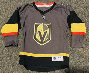NHL Trikot Kinder 4/7 grau Las Vegas Golden Knights Hockey Oberteil Shirt Sport - Bild 1 von 5