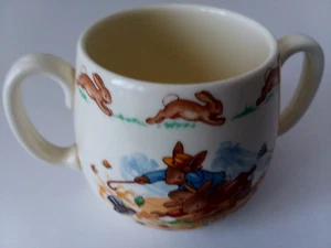 Bunnykins Royal Doulton China Baby Child Cup 2 Handles Windy Day Made in England - Picture 1 of 4