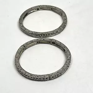 Set of 2 Silver Tone Stretch Link Bracelet Raised design diamond look - Picture 1 of 8
